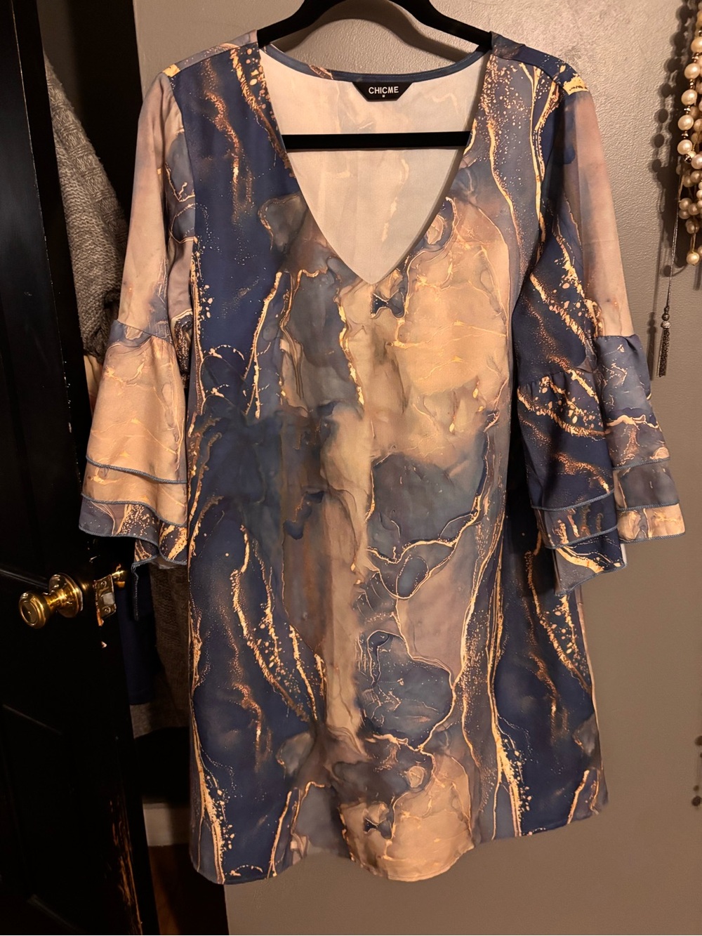 chic Navy & Cream Marble V-Neck Mini Dress